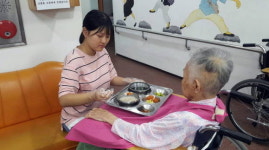 장흥고 모자동행봉사단, 노인전문요양시설 봉사활동