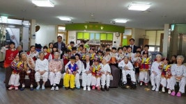 부내초교 학생들, 서천군립노인요양병원 방문 봉사활동