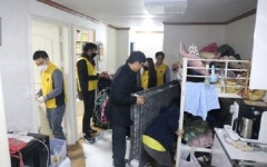 [우리모두뉴스] 마이마알이·사회복지법인네트워크가 반지하에 살고 있는 어려운 사람을 도왔어요 해요