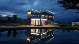 관광지 못지 않은 휴게소들 도로공사, 고향길 휴게소 소개