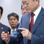 삼성전자는 버티겠지만…경기하강 우려 속 반도체 어디에?