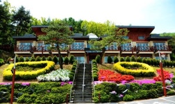 예산군 봉수산자연휴양림·수목원에서 수려한 자연경관 만나요