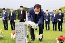 [브리핑 충남] 양승조 지사, 광복절 앞두고 이일남 애국지사 찾아 감사·존경 뜻 전해