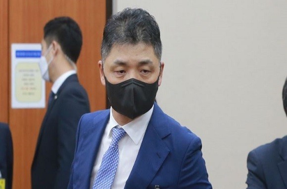김범수, SM엔터 시세조종 의혹 관련 검찰 소환조사 받아 | 첫 조사 완료 후 주가 반전·카뱅 논란 확산