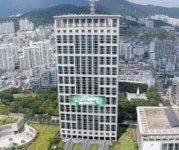 박형준 부산시장, 민선8기 첫 정기인사 단행