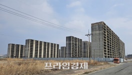 보령 소라아파트 지상 15층 14개동 30년 방치 흉물 단지...유령아파트 철거도 난항