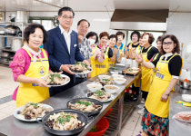 함양군, 2024년 산삼축제 먹거리 산삼한방백숙 선봬