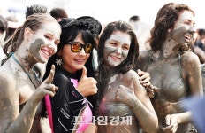 올여름, 진흙 속에서 자유를! 2025 보령머드축제가 다시 뜨겁게 시작된다