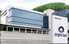 원익QnC, 쿼츠 영업환경 개선 긍정적…긴 호흡의 투자 관점 유지