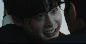 피 흘리며 웃는 이종석? 청불 확정된 ‘브이아이피’ 예고편