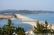 어촌이 있는 해변 풍경 6선