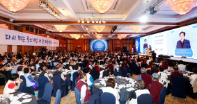 김기문-MB-이영, 中企 CEO들과 더 큰 대한민국 제주 결의