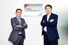 분산에너지 시대, 태양광 발전이 해법… 이격거리·지상권 규제 풀어야