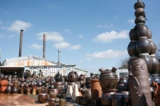 독 짓는 장인들의 숨결이 깃든 곳, 외고산옹기마을