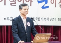 어려웠던 자신의 유년시기를 이야기하는 양원초교 만학생