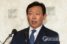 형제의 난 이후 롯데케미칼 행보에 업계 촉각
