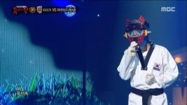 복면가왕 코스모스, 태권브이 뮤지 꺾고 2관왕
