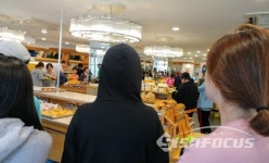 추석연휴 꼬리를 무는 이성당, 단팥•야채빵 불티