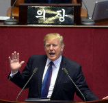 美 도널드 트럼프, 한반도 평화 위한 메시지 들고 왔다