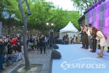 푸른 눈 정동야행 홍보대사, 인기 짱