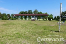 천상의 섬마을 초등학교,  여수 여자도 여자분교장  학생 3명, 선생님 2명