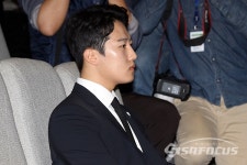 [포토] 故 윤창호 친구들, '윤창호 법' 통과 지켜봐