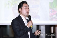 [포토] 김형수 트리플래닛 대표, "마켓컬리와 올페이퍼챌린지 프로젝트 진행하게 되어 기뻐"