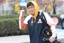 [포토] 유재석, 오늘 녹화도 힘차게~