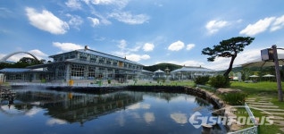 두 달간의 기다림 경주 동궁원 6일 개원