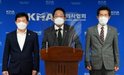 코로나정국 의사협 vs 정부, 엄정대응 vs 공권력 폭거...强대强 대치