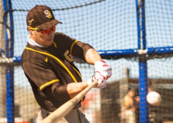 김하성, 첫 MLB 시범경기 2타수 무안타 침묵… 