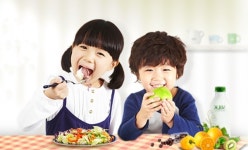 소규모 어린이집, 어린이 급식센터 의무등록…미등록시 과태료