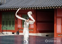 [포토] 인간 감정의 희로애락을 담은 아름다운 춤사위 살풀이춤
