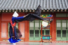 [포토] 정중동의 춤사위 승무