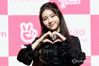 [포토] '로켓펀치' 다현, 심쿵 비주얼로 하트