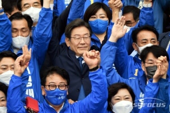 [포토] 이재명 상임고문, 인천 계양을 출마 기자회견