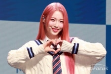 [포토] 빌리 하람, 인형 비주얼로 하트