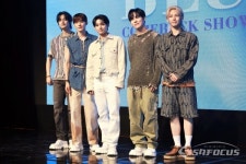 [포토] 씨드, 5인 체제 구축... 8개월 만에 컴백