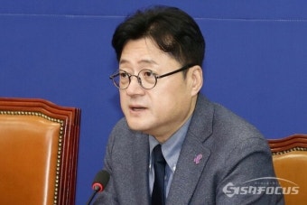 [포토] 최고위원회의에서 발언하는 홍익표 원내대표