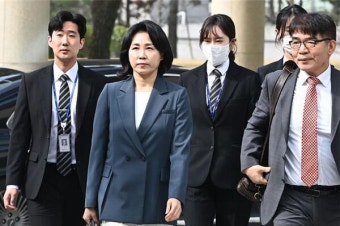 '이재명 부인' 김혜경, 선거법 위반 재판 출석···金측 