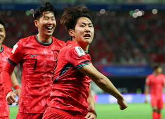 한국축구대표팀, 중국전 1-0 승리 '1포트' 3차 예선 합류