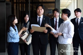 [포토] 이종배, '김정숙 여사 인도 외유성 출장 의혹' 고발 관련 고발인 조사