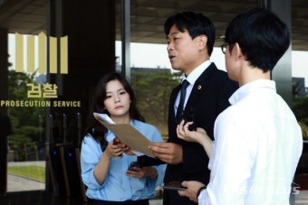[포토] 이종배, '김정숙 여사 인도 외유성 출장 의혹' 고발 관련 고발인 조사
