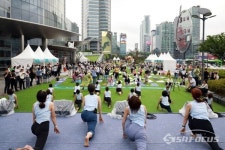 [포토] 2024 제10회 UN 세계 요가의 날 열려