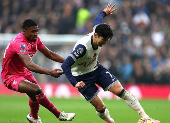 토트넘, 손흥민의 활약 속 4연패… EPL 14위 고배(77자)