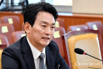 [포토] 의원의 질의에 답변하는 박장범 KBS 사장 후보자