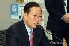 권영세 윤 대통령 직무복귀 결정된다면 서둘러 개헌 추진