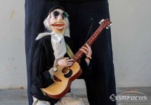 [포토]서울 곳곳서 펼쳐지는 거리공연…채움극단 마리오네트 인형극 눈길