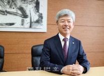새로운 법원, 새로운 변호사 양성을 향해 웅비하는 부산지방변호사회의 장을 만나다