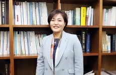 [인터뷰]마음을 움직이는 변호사, 왕미양 사무총장을 만나다